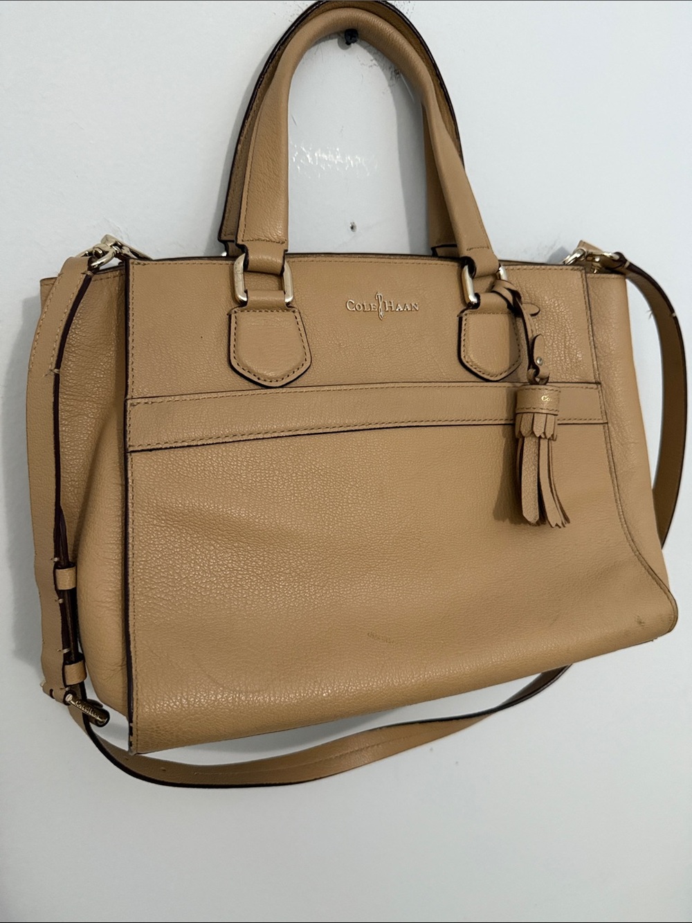 Cole Haan Tan Pebbled Leather Satchel Tassel Accent Preppy Classic Structured